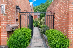 19 Coldwater Ct, Towson, MD 21204 - Photo 1