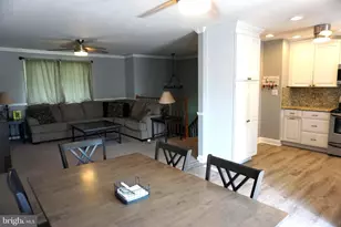 8610 Oak Rd, Sparrows Point, MD 21219 - Photo 19