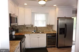 8610 Oak Rd, Sparrows Point, MD 21219 - Photo 13