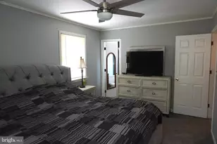 8610 Oak Rd, Sparrows Point, MD 21219 - Photo 21