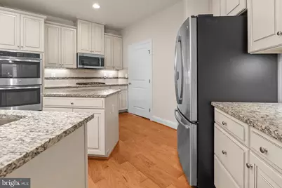 6923 Summit Circle, Towson, MD 21239 - Photo 9