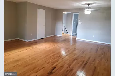 14 Englefield Square, Owings Mills, MD 21117 - Photo 5