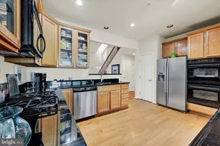 8402 Prairie Rose, Pikesville, MD 21208 - Photo 9