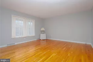 8006 Woodhaven Ct, Baltimore, MD 21237 - Photo 5
