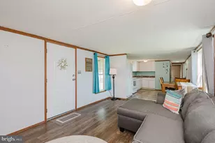 3617 Dahlia Ln, Middle River, MD 21220 - Photo 7