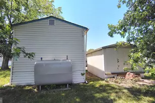3617 Dahlia Ln, Middle River, MD 21220 - Photo 25