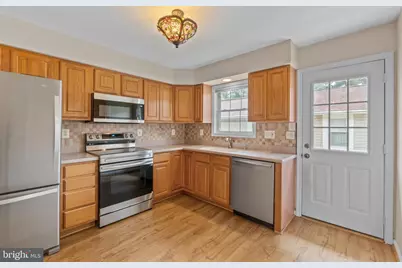 311 Greyhound Road, Baltimore, MD 21221 - Photo 7