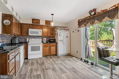 107 Highshire Court, Baltimore, MD 21222 - Photo 15