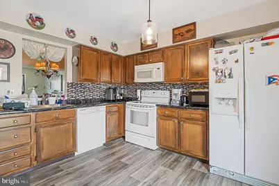 107 Highshire Court, Baltimore, MD 21222 - Photo 17