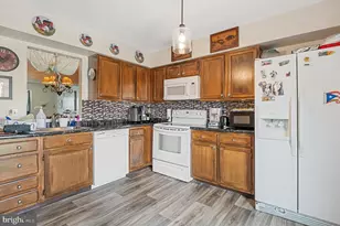 107 Highshire Ct, Baltimore, MD 21222 - Photo 17