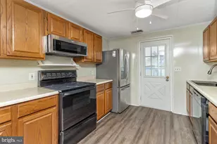 3135 Sollers Point Rd, Baltimore, MD 21222 - Photo 11