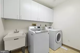 904 Hillstead Dr, Lutherville Timonium, MD 21093 - Photo 47