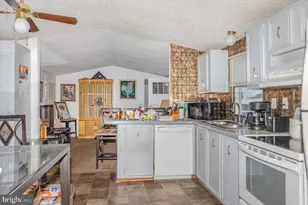 63 Peppermint Ln, Middle River, MD 21220 - Photo 5