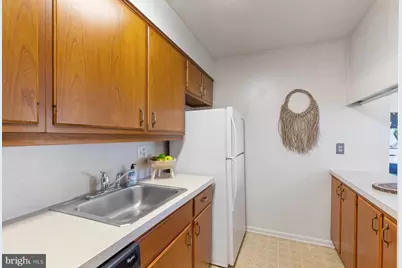 105 Fitz Court #101, Reisterstown, MD 21136 - Photo 13