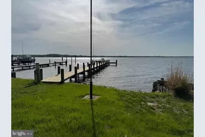 1158 E Riverside Avenue, Essex, MD 21221 - Photo 11