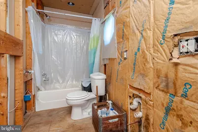 7428 Bay Front Road, Baltimore, MD 21219 - Photo 27