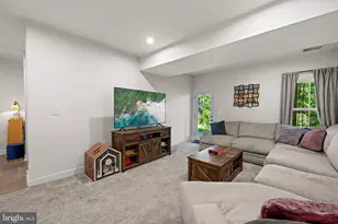 3044 Shaws Rd, Baltimore, MD 21219 - Photo 9