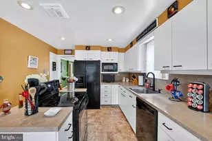 4209 Lowell Dr, Pikesville, MD 21208 - Photo 9