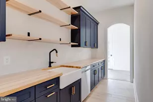 1511 - B Peachwood Ln, Lutherville Timonium, MD 21093 - Photo 3