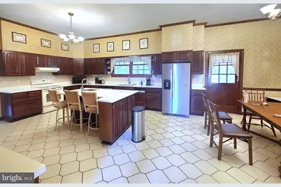 [Address not provided], Cockeysville, MD 21030 - Photo 11