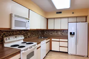 7203 Rockland Hills Dr, Baltimore, MD 21209 - Photo 3