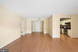 7202 Rockland Hills Dr, Baltimore, MD 21209 - Photo 5