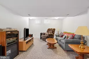 8 Caterham Ct, Baltimore, MD 21237 - Photo 15