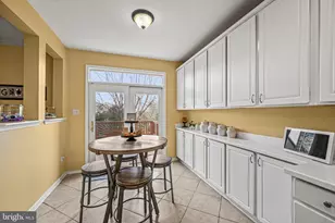 5905 Ivy League Dr, Baltimore, MD 21228 - Photo 13
