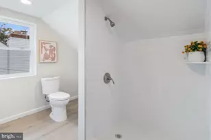 3525 Meadowside Rd, Gwynn Oak, MD 21207 - Photo 17