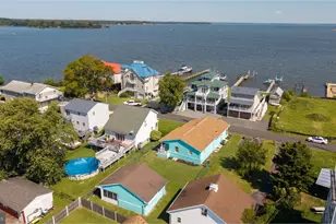 2806 Bay Dr, Sparrows Point, MD 21219 - Photo 41