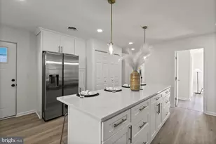 2806 Bay Dr, Sparrows Point, MD 21219 - Photo 7