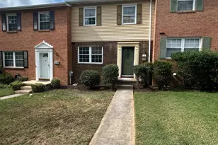 4 Summit Green Ct, Cockeysville, MD 21030 - Photo 1