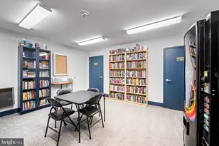 205 E Joppa Rd, Towson, MD 21286 - Photo 39