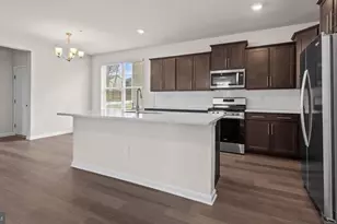 10002 Campbell Blvd, Middle River, MD 21220 - Photo 9