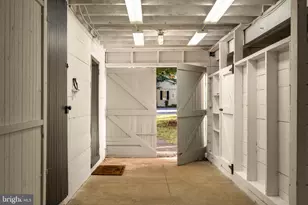 8555 Hill Spring Dr, Lutherville Timonium, MD 21093 - Photo 45