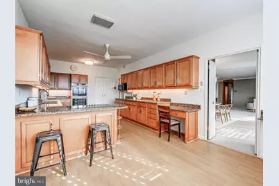 11 Slade Avenue #912, Baltimore, MD 21208 - Photo 13