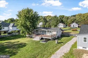 2327 Turkey Point Rd, Essex, MD 21221 - Photo 27