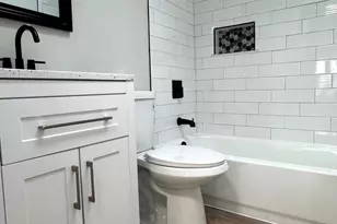 7 Centre Ave, Baltimore, MD 21222 - Photo 17