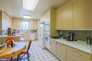 11 Slade Ave, Baltimore, MD 21208 - Photo 5