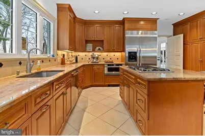 7 Caveswood Lane, Owings Mills, MD 21117 - Photo 11