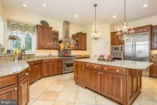 1011 Coachford Ct, Lutherville Timonium, MD 21093 - Photo 11