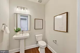 102 Villabrook Wy, Baltimore, MD 21212 - Photo 11