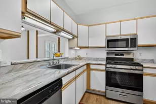 9002 Groffs Mill Dr, Owings Mills, MD 21117 - Photo 15