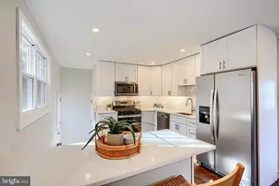 1005 Donington Cir, Baltimore, MD 21204 - Photo 19