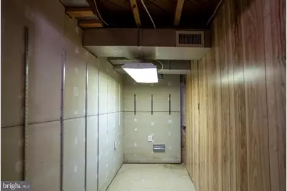 230 N Beaumont Avenue, Baltimore, MD 21228 - Photo 23