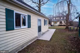 230 N Beaumont Ave, Baltimore, MD 21228 - Photo 33