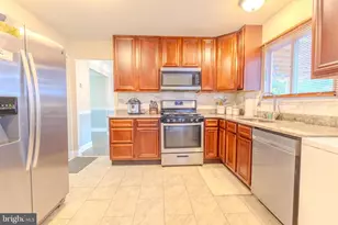 2106 N Rolling Rd, Windsor Mill, MD 21244 - Photo 11