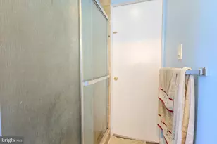 2106 N Rolling Rd, Windsor Mill, MD 21244 - Photo 21