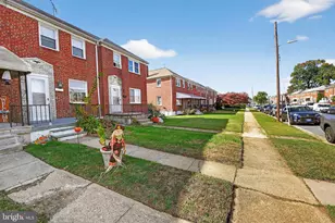 60 S Hawthorne Rd, Middle River, MD 21220 - Photo 3