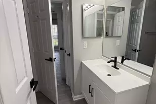 4400 Silverbrook Ln, Owings Mills, MD 21117 - Photo 5